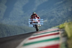 孙兴慜幽默吐槽队友失联背后，号码更迭引趣事，热刺更衣室纽带坚不可摧