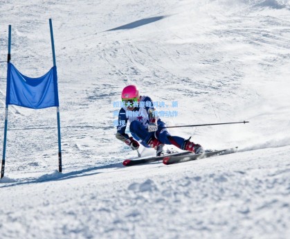 扣篮大赛巅峰对决，新秀一鸣惊人，传奇动作再现
