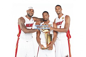 潘展乐破亚洲纪录，泳坛新星闪耀国际赛场