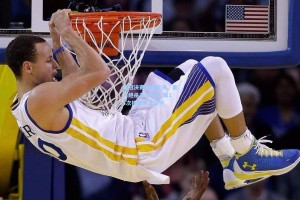 欧冠决赛巅峰对决，皇马绝杀多特蒙德 第15次捧起大耳朵杯