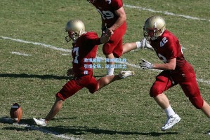 激情碰撞！同城德比战引爆全场，球迷狂欢之夜