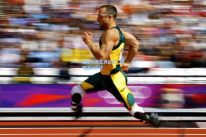 潘展乐破亚洲纪录，闪耀国际泳坛