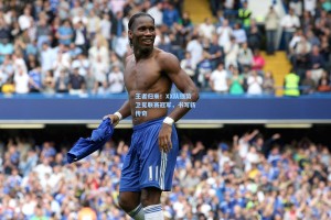 王者归来！XX队强势卫冕联赛冠军，书写新传奇