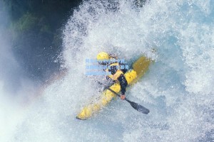 阿尔卡拉斯逆转夺冠，法网新王诞生！巴黎见证历史性时刻