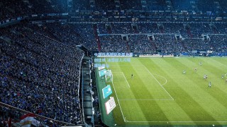 中国代表团在冬奥会再创佳绩 冰雪健儿闪耀国际舞台