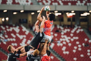 欧冠决赛上演巅峰对决 曼城点球大战力克皇马首夺冠军